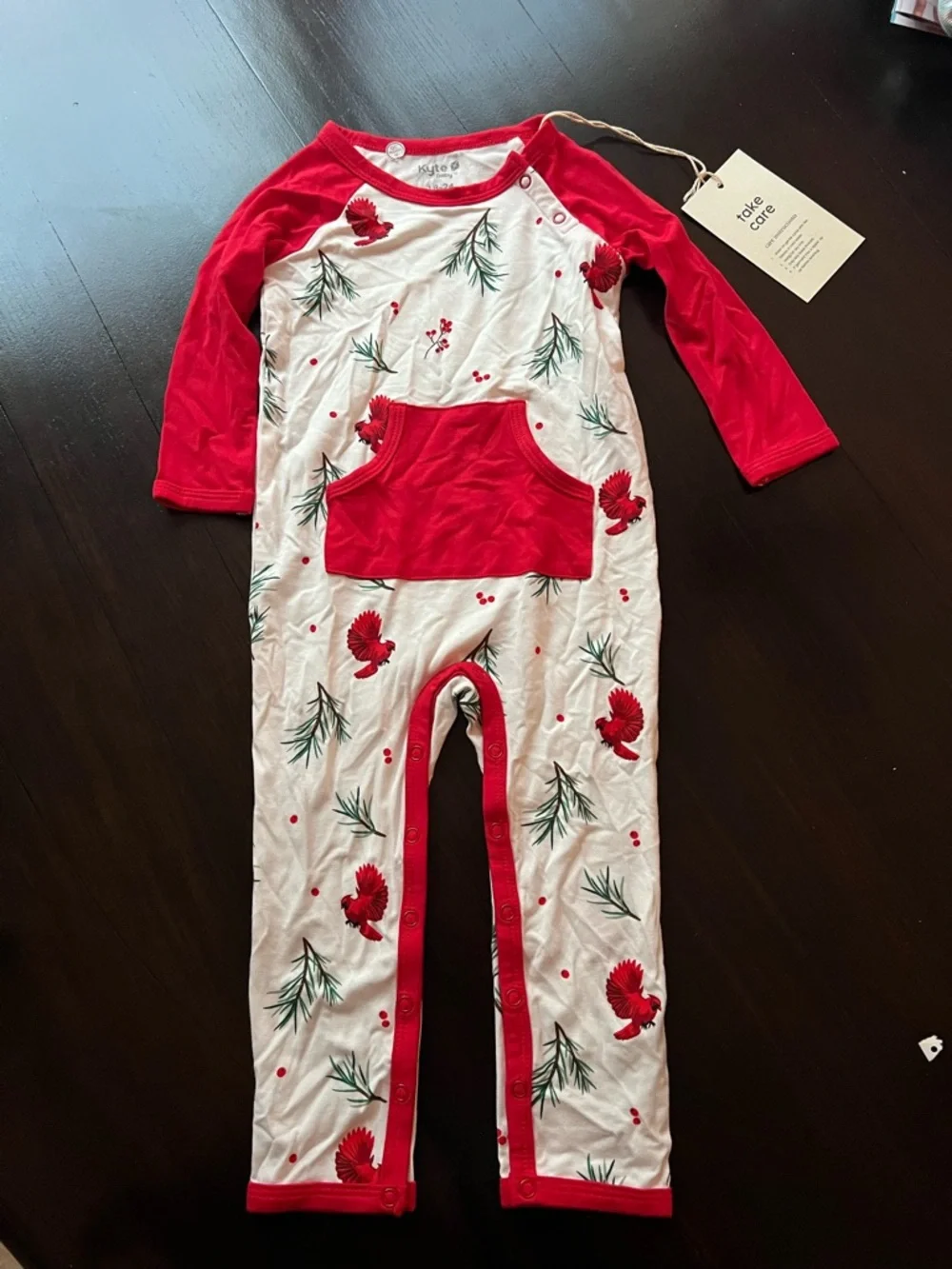 New - Kyte Baby Red & White Cardinal Print Raglan Baby Romper